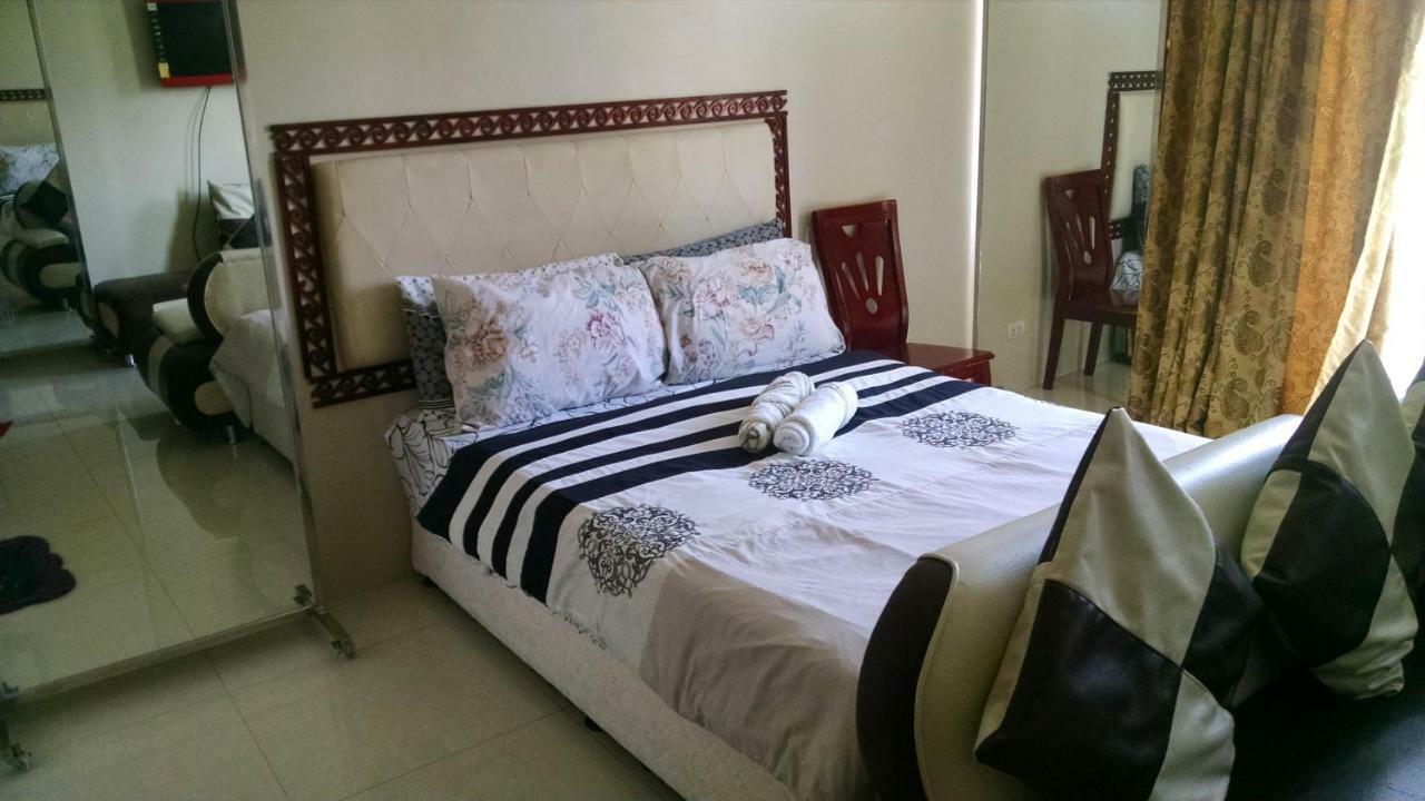 3N Palm Tree Villas Manila Esterno foto